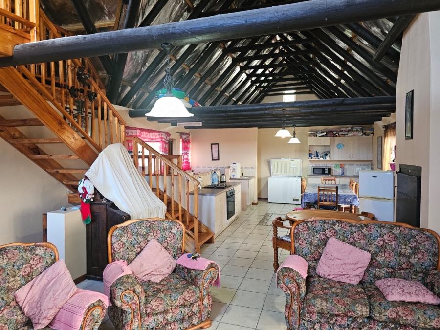 5 Bedroom Property for Sale in Stilbaai Wes Western Cape